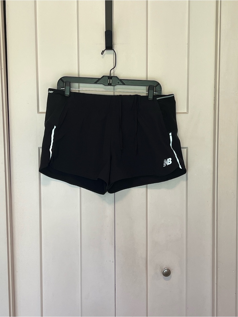 New Balance Black Performance Impact Running Shorts Reflective Trim Sz L EUC